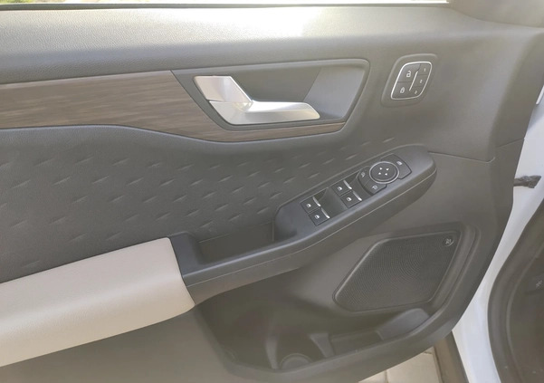 Ford Kuga cena 105000 przebieg: 105000, rok produkcji 2020 z Czeladź małe 667